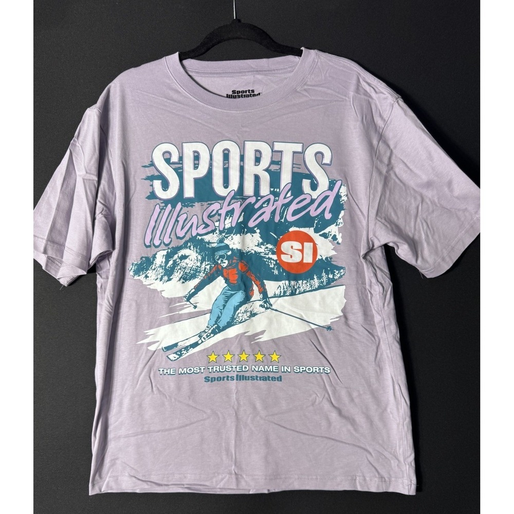 NWT Sports Illustrated Ski Graphic T Shirt Lavender Purple 100% Cotton Size L